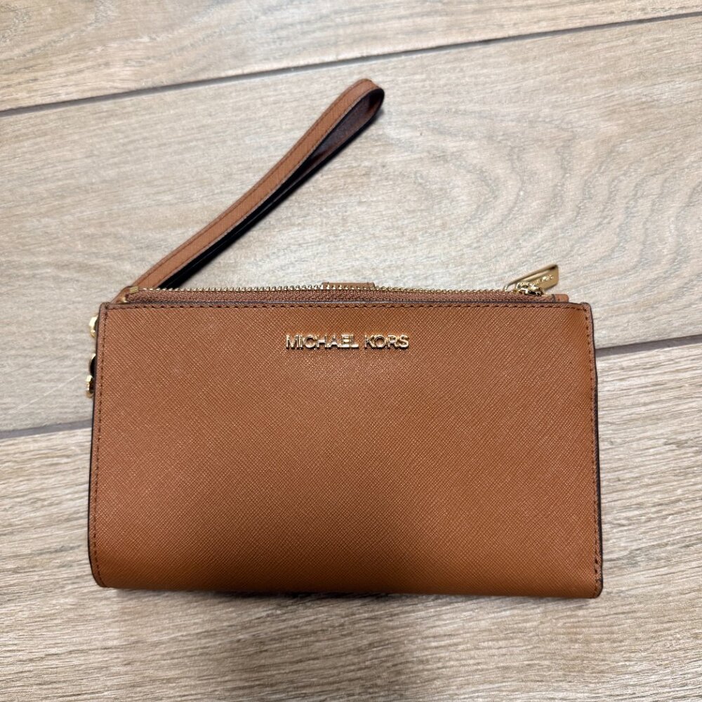 Michael Kors Wristlet